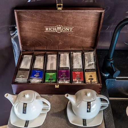 Tente de luxe Glamp Royal *