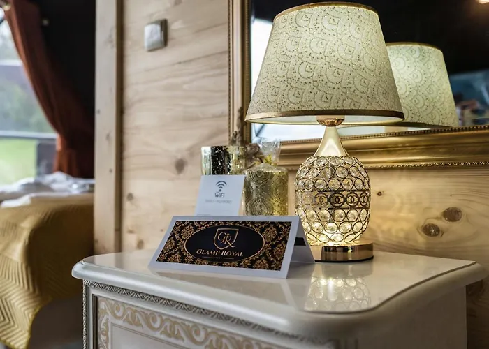 Luksusowy namiot Glamp Royal