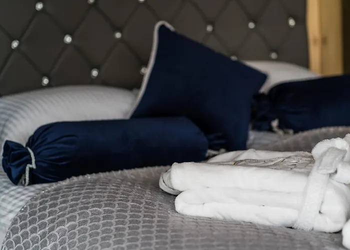 Glamp Royal Luksusowy namiot Biały Dunajec